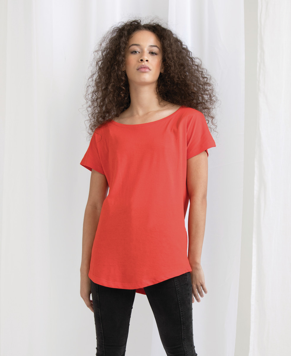 Mantis Womens Loose Fit Tee